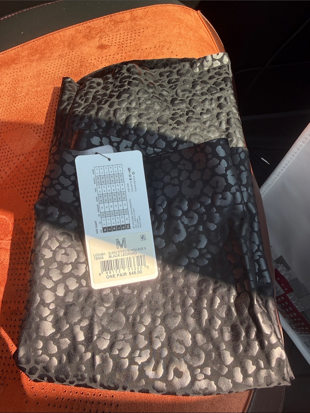 HUE Black Leopard-Print Pencil Shorts size medium